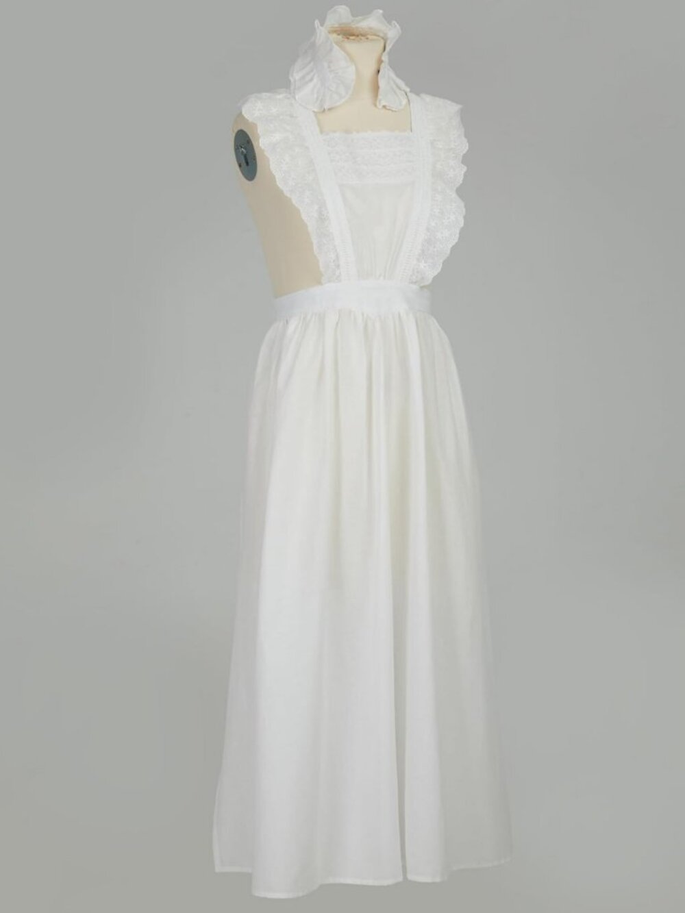 Medieval Renaissance Costume Set with Retro Apron & Ruffled Headpiece Accessory - Picture 3 of 6